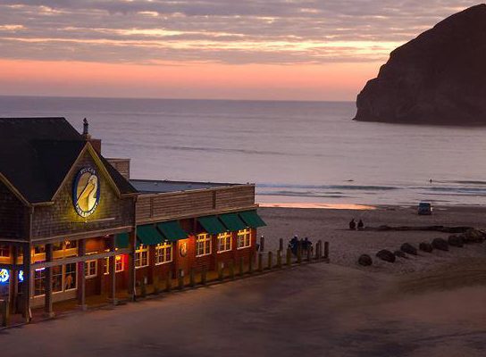 5 of America's Beeriest Beach Towns
