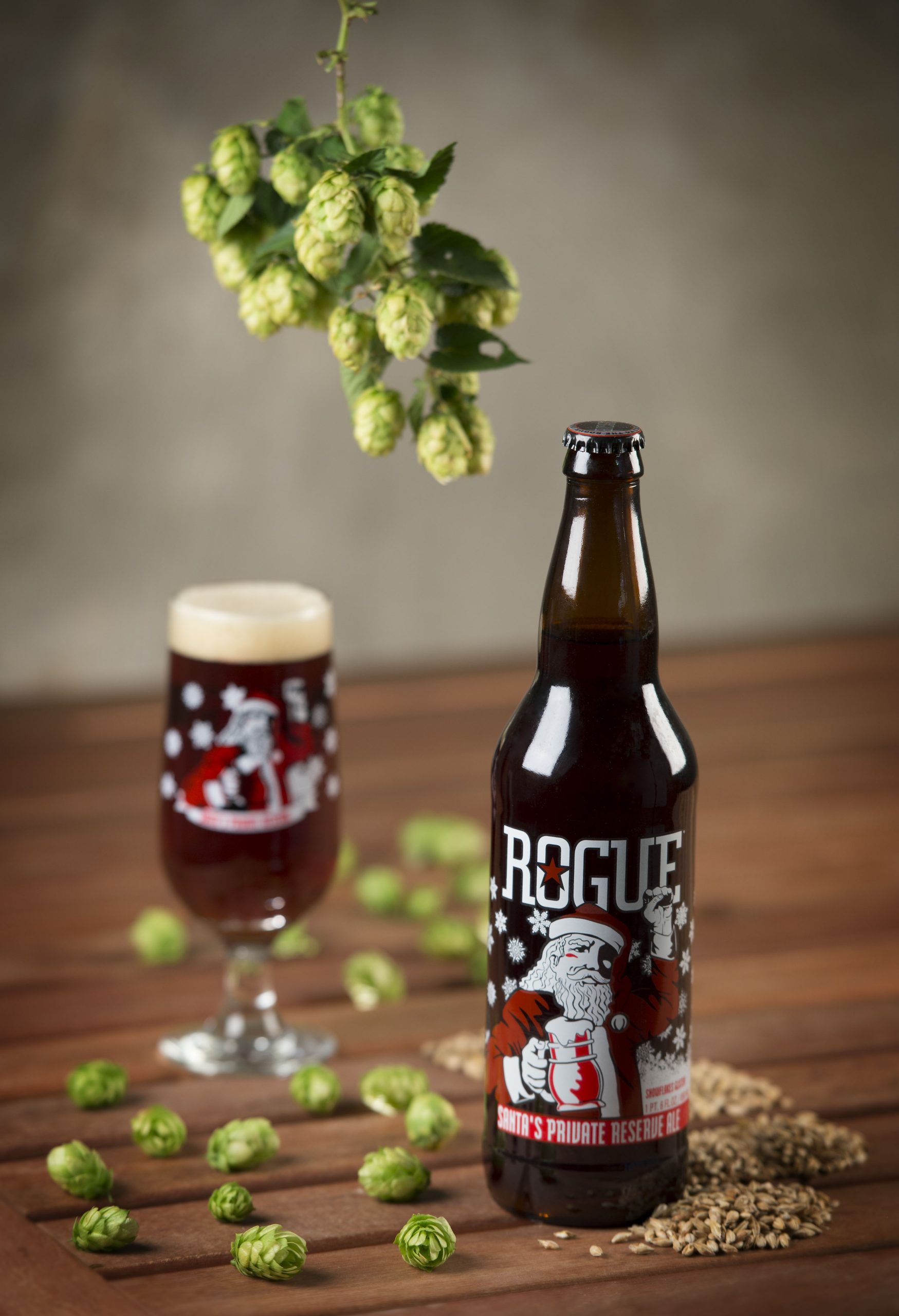 https://cdn.craftbeer.com/wp-content/uploads/2016/02/16202533/Santas-Product-Shot-scaled.jpg