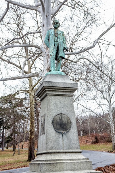 Frederick Laurer Monument.jpg