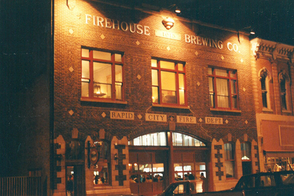 1991 Firehouse Brewing opens