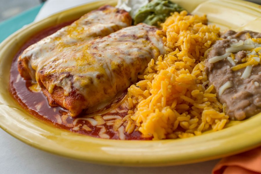 啤酒鸡绿色智利Enchiladas