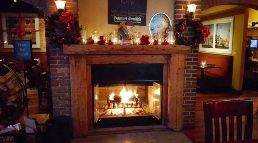 Devils-Den-Fireplace-Holiday